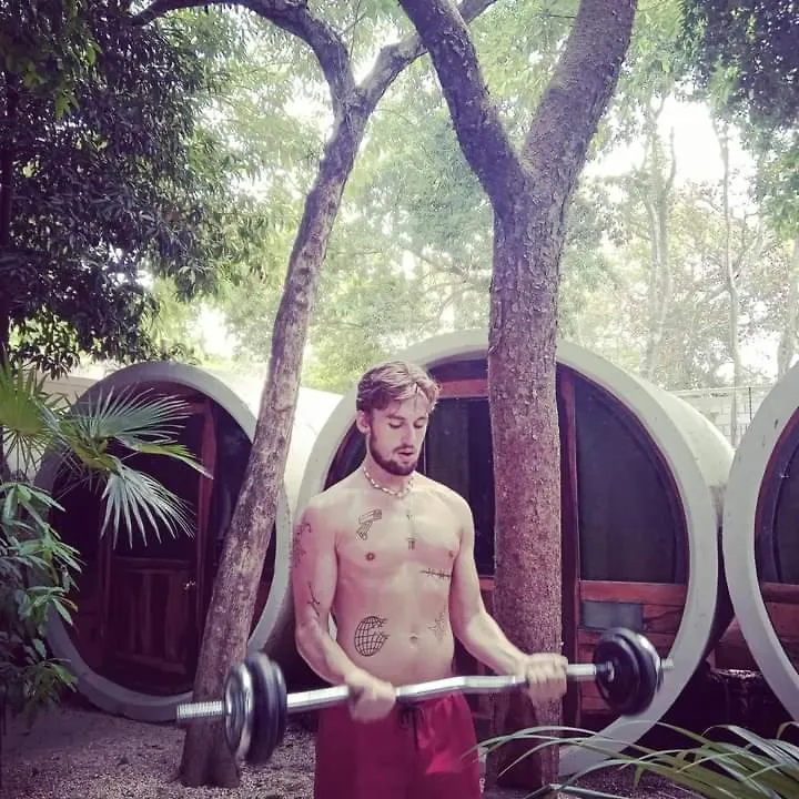 Tubo Tulum Hostel